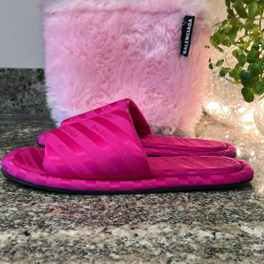 Balenciaga Fuchsia Pink Jacquard Hotel Flat Slides - Picture 4 of 11